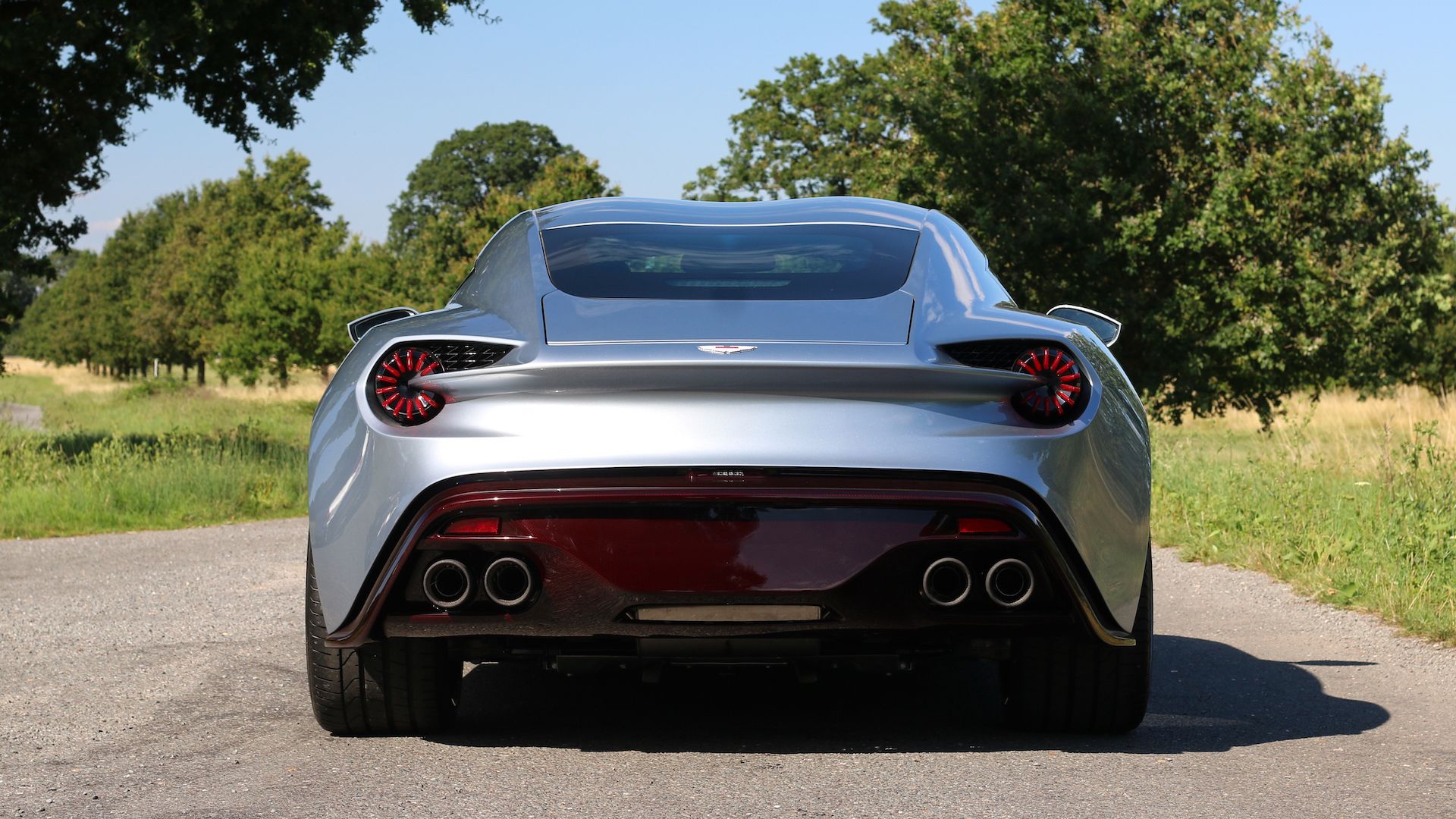 Aston Martin n24 v12 Zagato Grid