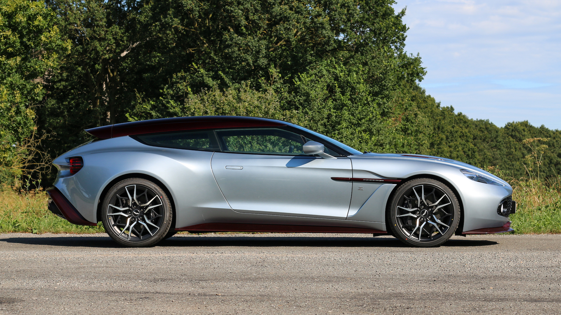 Sold 2019 Aston Martin Vanquish Zagato Shooting Brake | Official UK ...