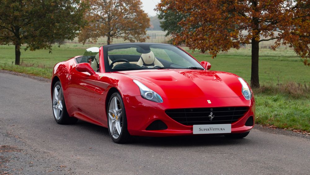 2015 Ferrari  California T 